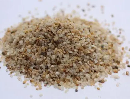 Fused silica sand
